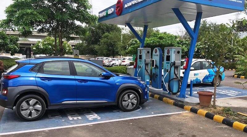 How much cost to charge electric car at home?
